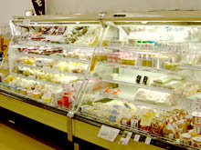 ファーマーズマーケット「まんま～じゃ」 - 冷蔵コーナー